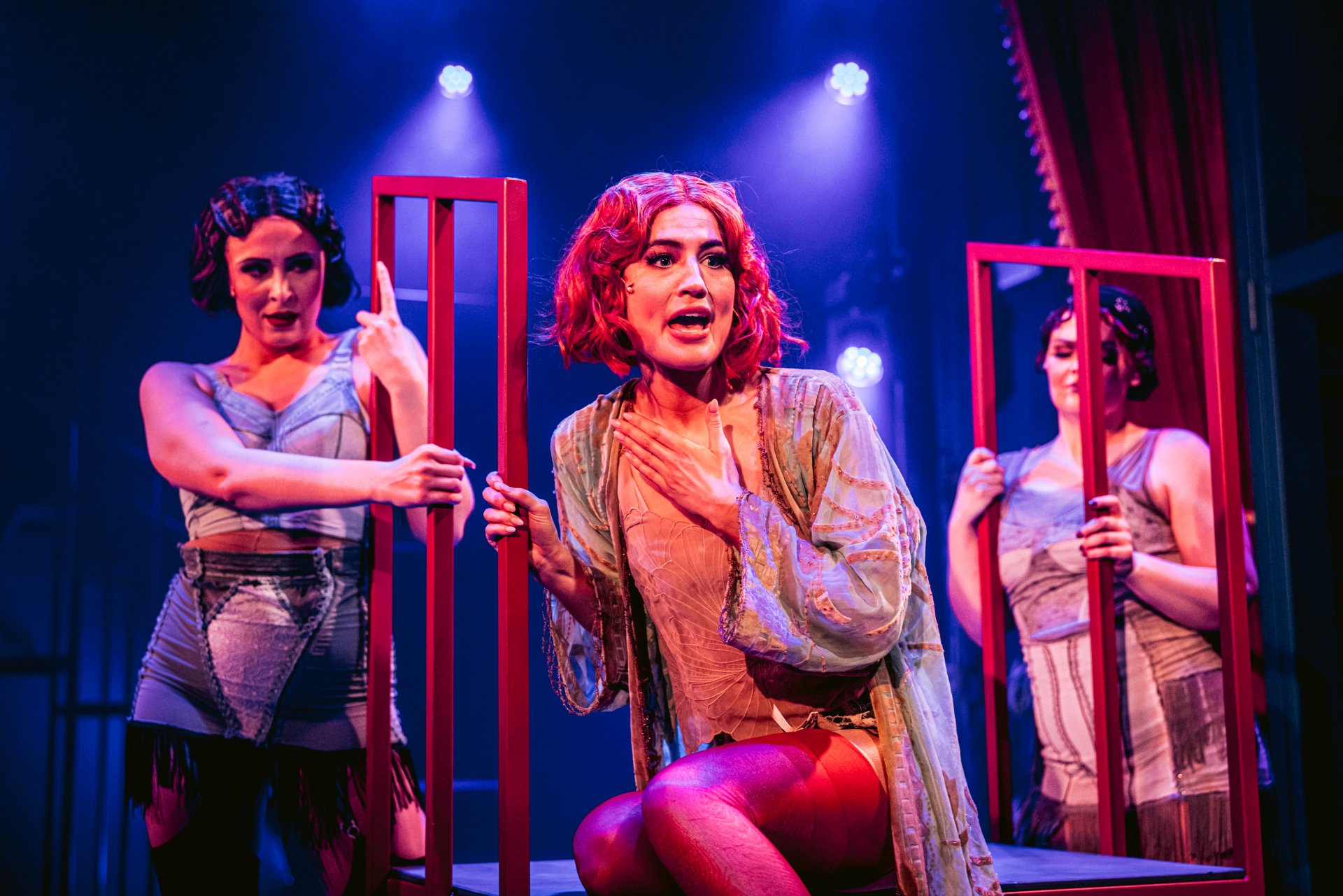 Sýningar hætta í apríl – Ekki missa af þessari frábæru skemmtun