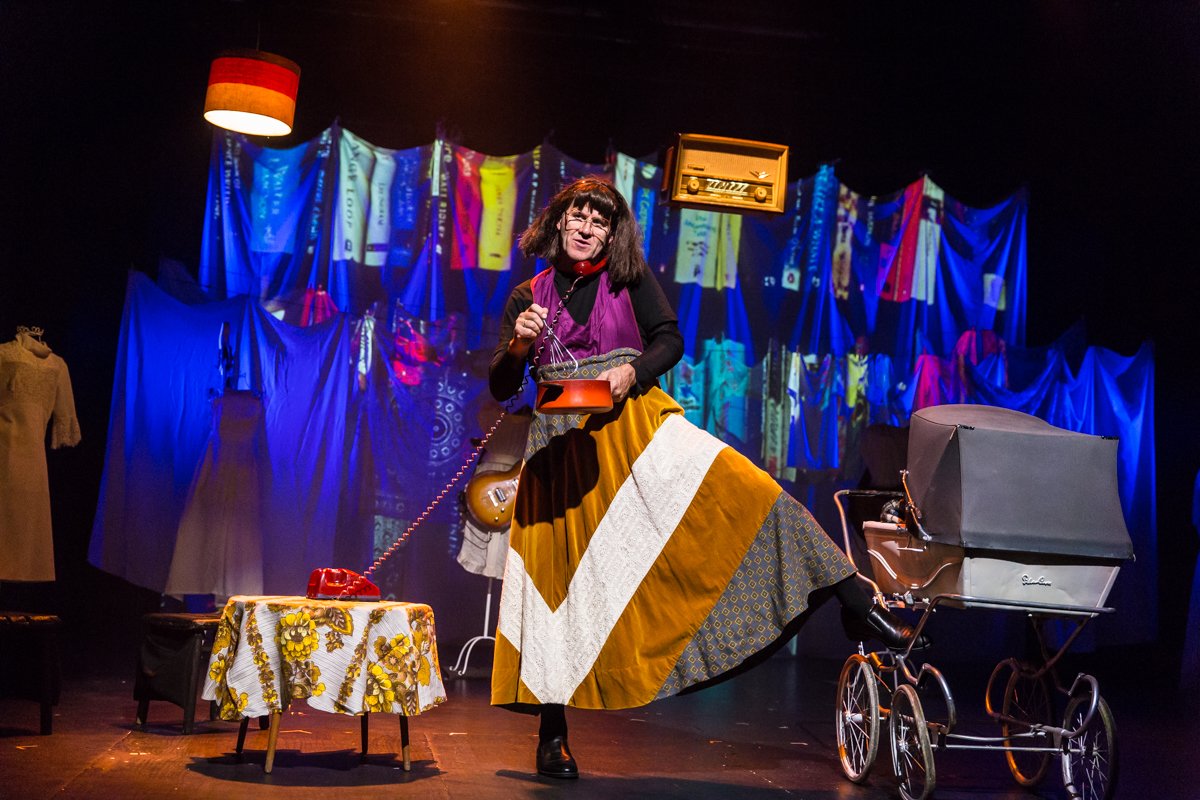 Kvenfólk var frumsýnt haustið 2017 í Samkomuhúsinu á Akureyri.