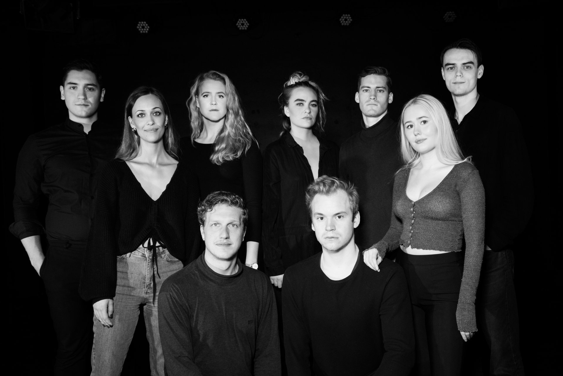 Krufning á sjálfsmorði samstarfsverkefni Leikfélags Akureyrar, LHÍ og Þjóðleikhússins