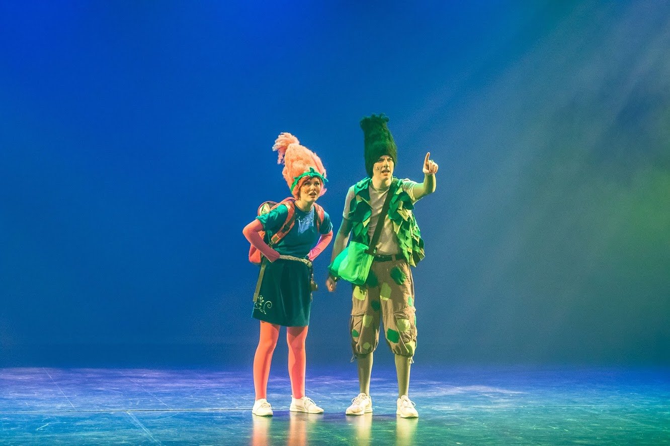 Leikfélag VMA mætt í Hof