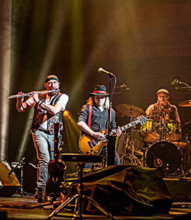 Miðasala hefst í dag kl. 12